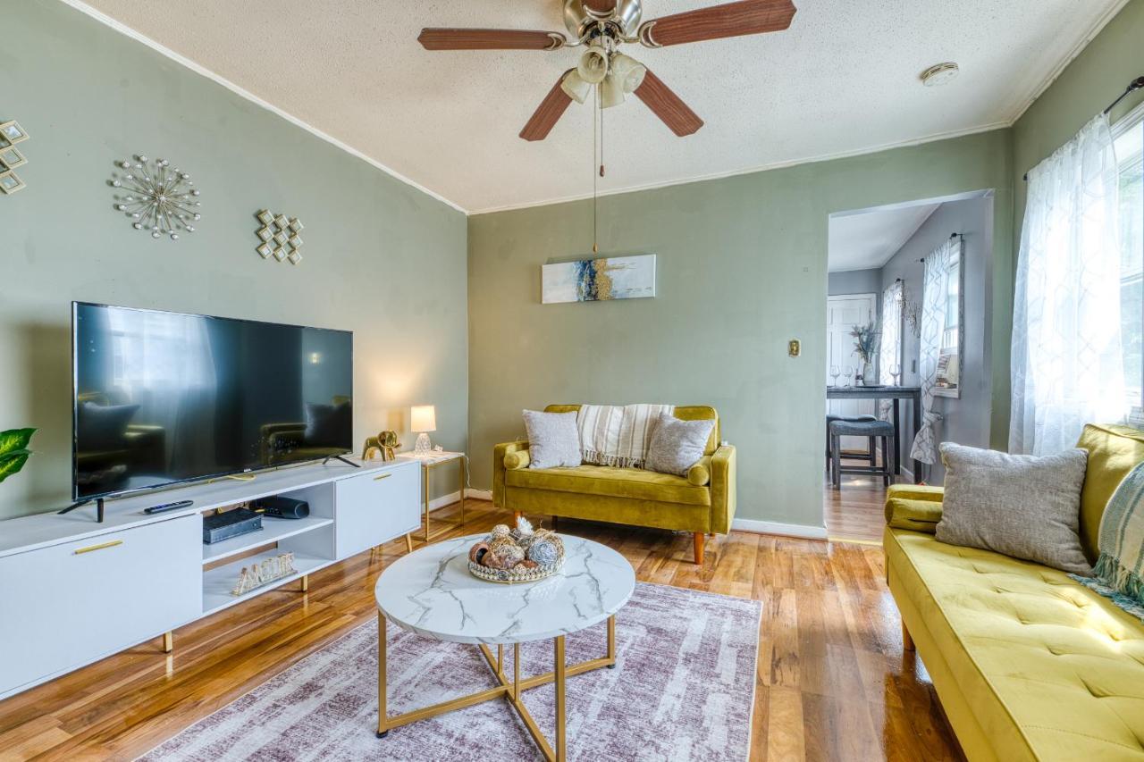 Humble Home With Free Breakfast Offered If Requested! Chicopee Exterior photo